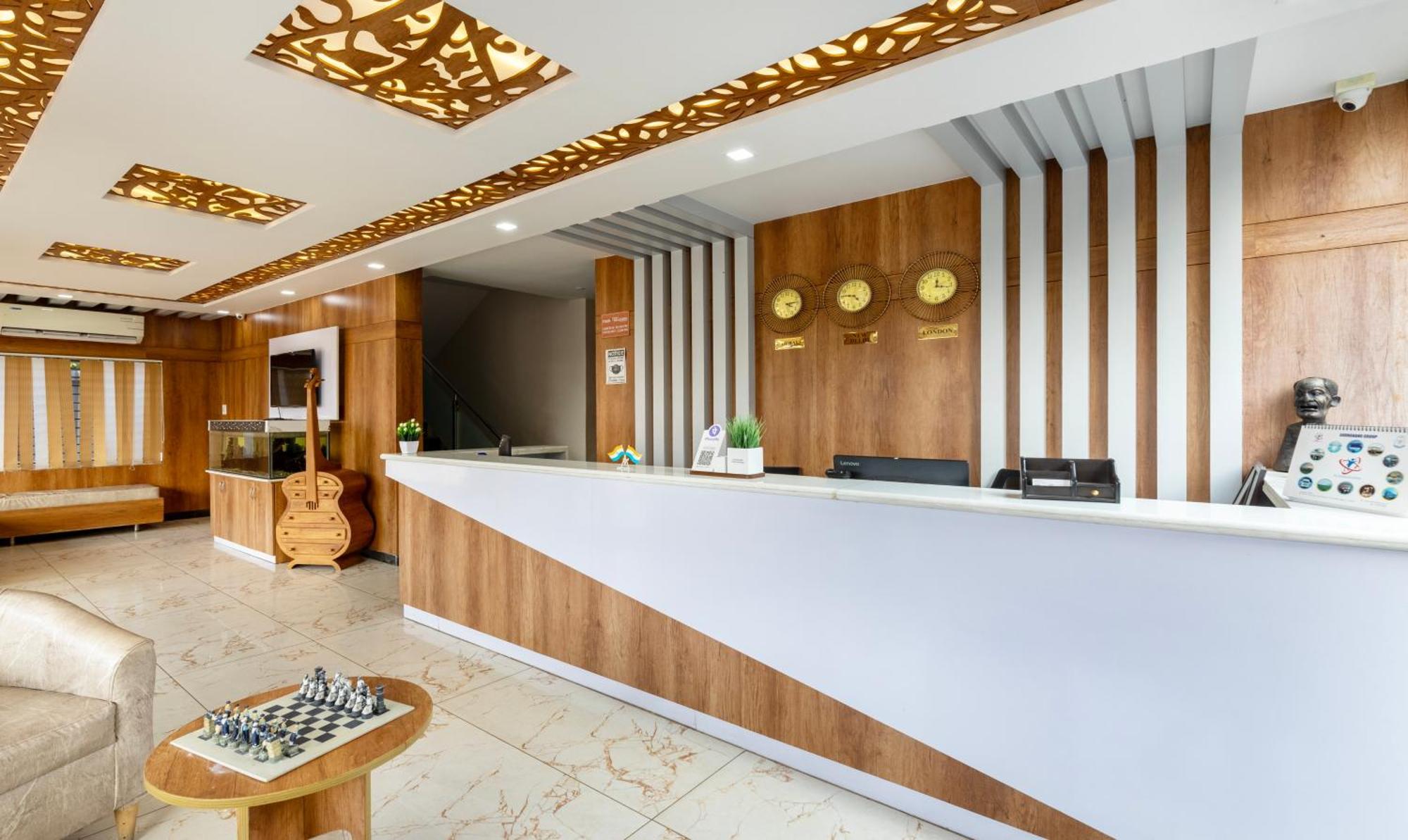 Treebo Four Seasons Hotell Mysore Eksteriør bilde